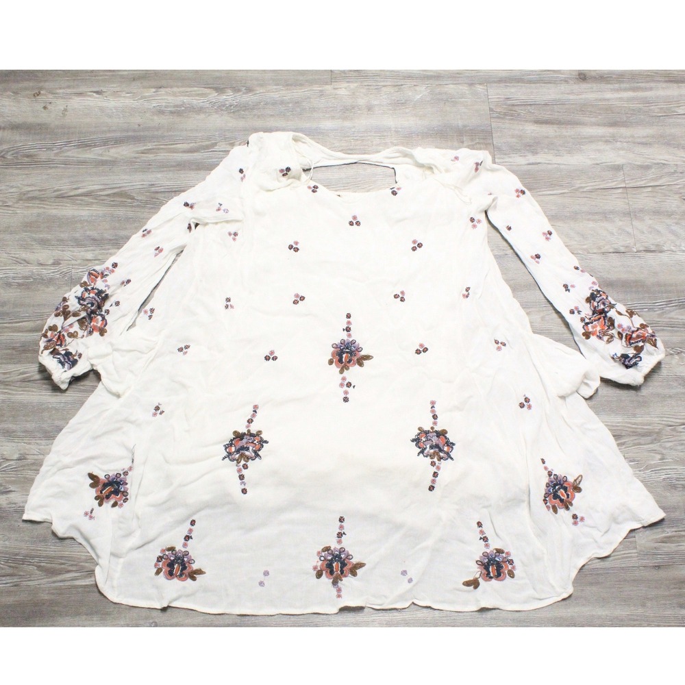 Free People Dress Sz L White Embroidered Long Sleeve Boho Mini Open Back V-Neck
